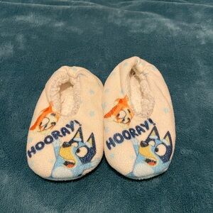 Bluey toddler slipper socks, size 2T-3T